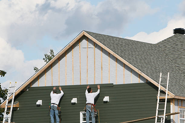 Professional Siding Contractor technician working in Clinton, NY